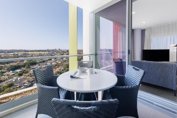 Meriton Suites Zetland image 20