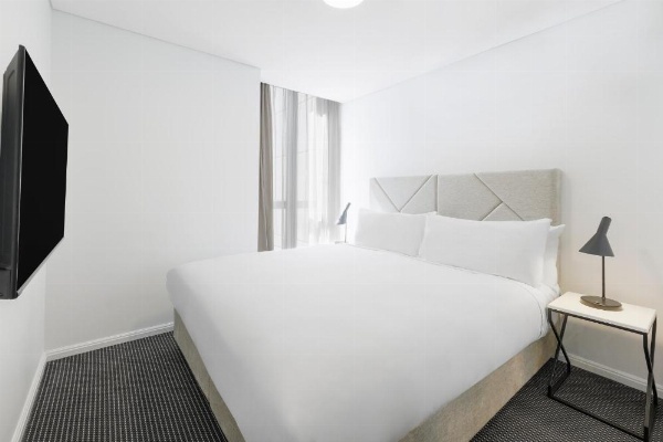 Meriton Suites Zetland image 30